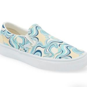 NWT Vans Classic Slip ons Mens size 5.5 / Womens 7